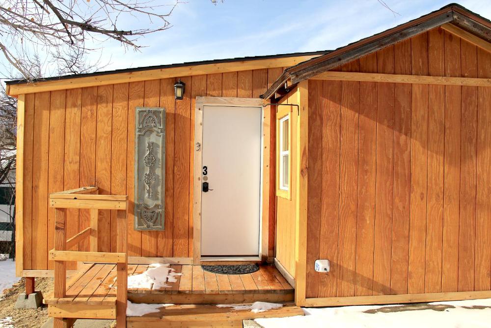 One-Bedroom House (Cabin 3) interior
